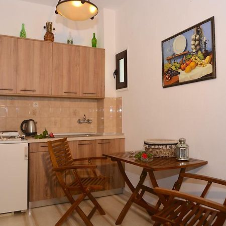 Melíkia Alexandra Apartments מראה חיצוני תמונה