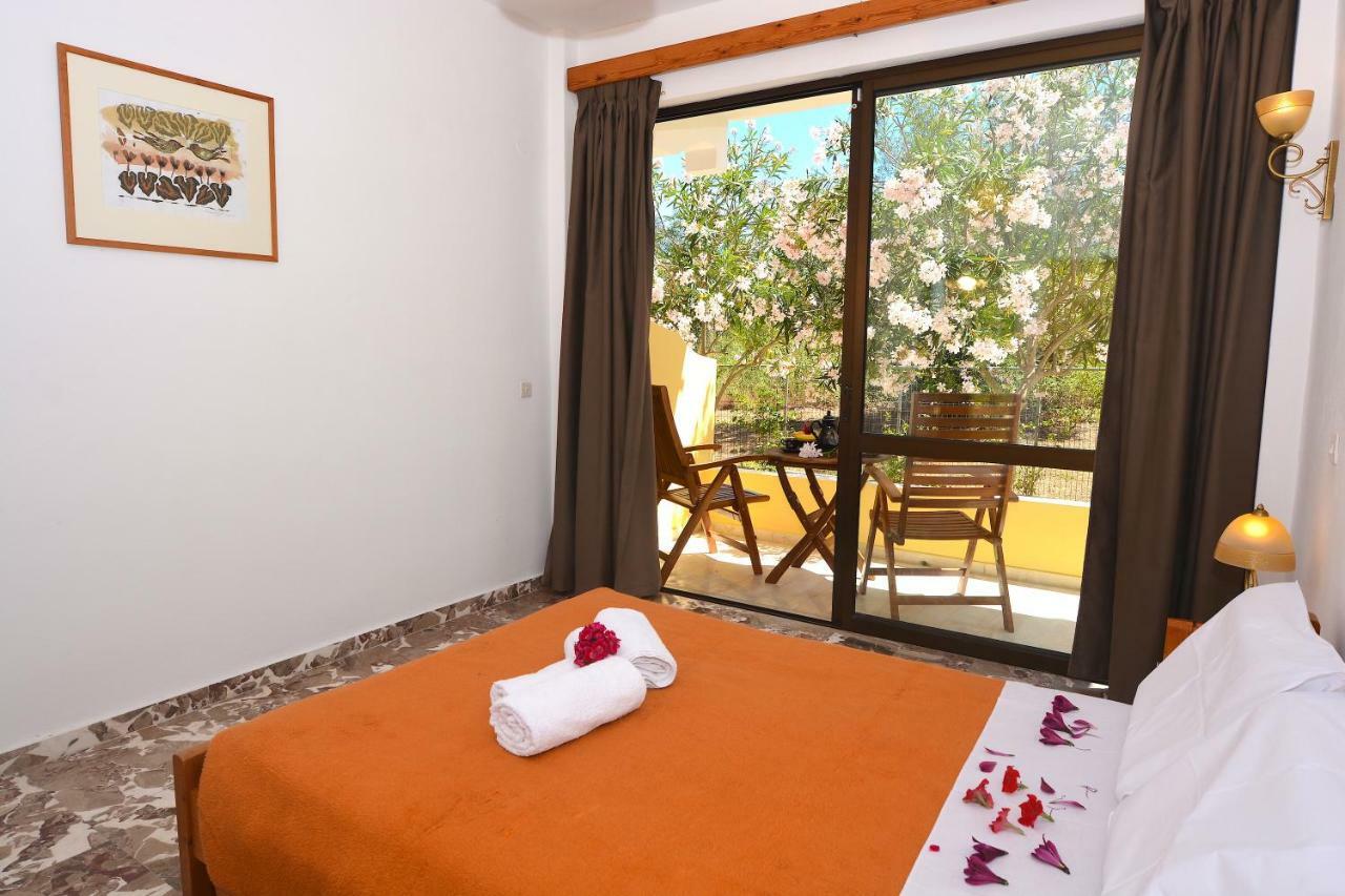 Melíkia Alexandra Apartments מראה חיצוני תמונה